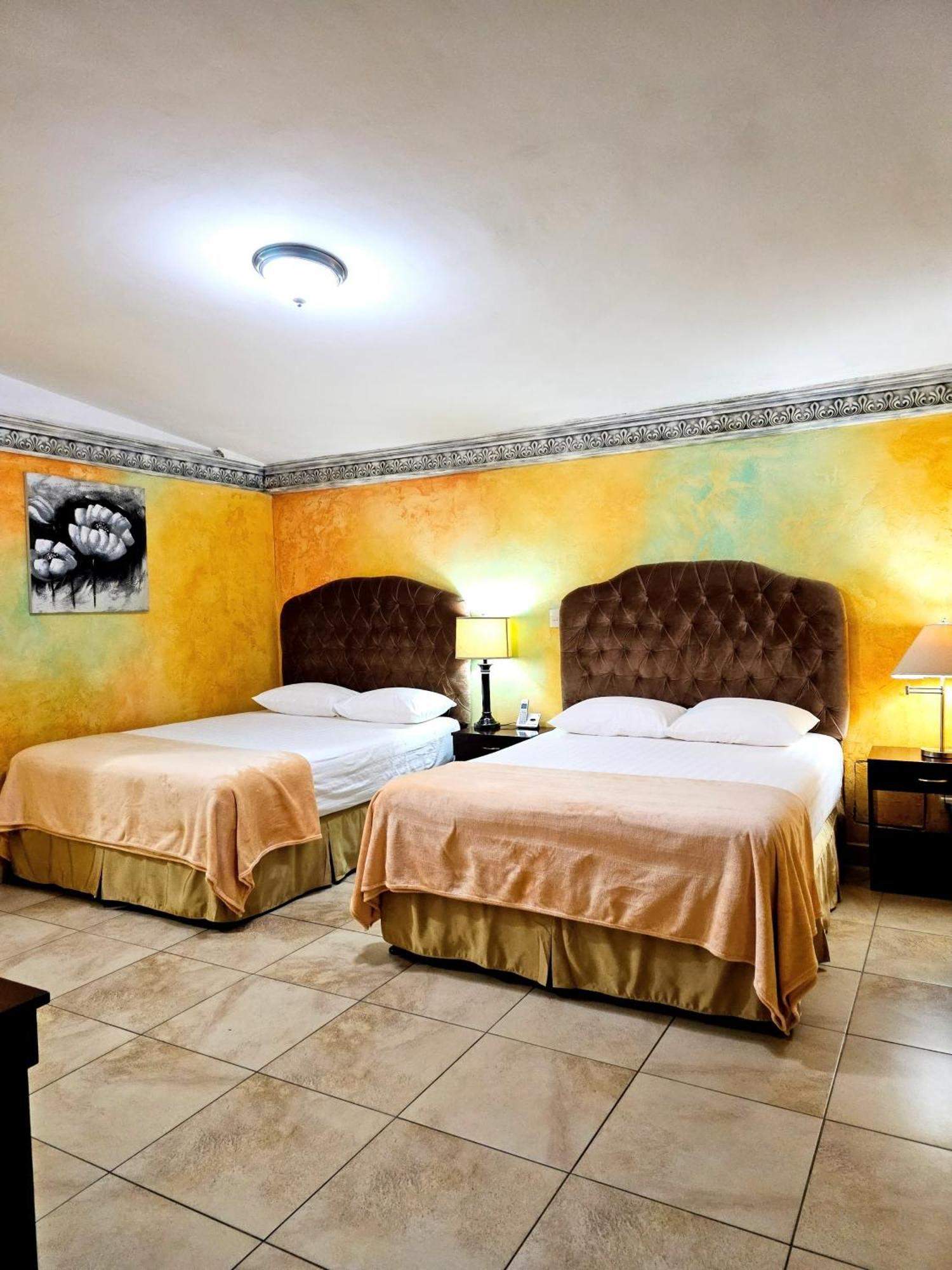 גואטמלה Antigua Inn Hotel מראה חיצוני תמונה