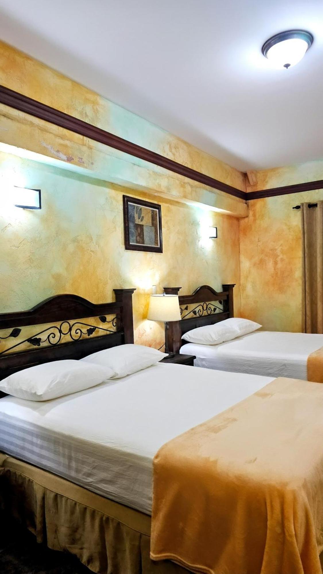 גואטמלה Antigua Inn Hotel מראה חיצוני תמונה